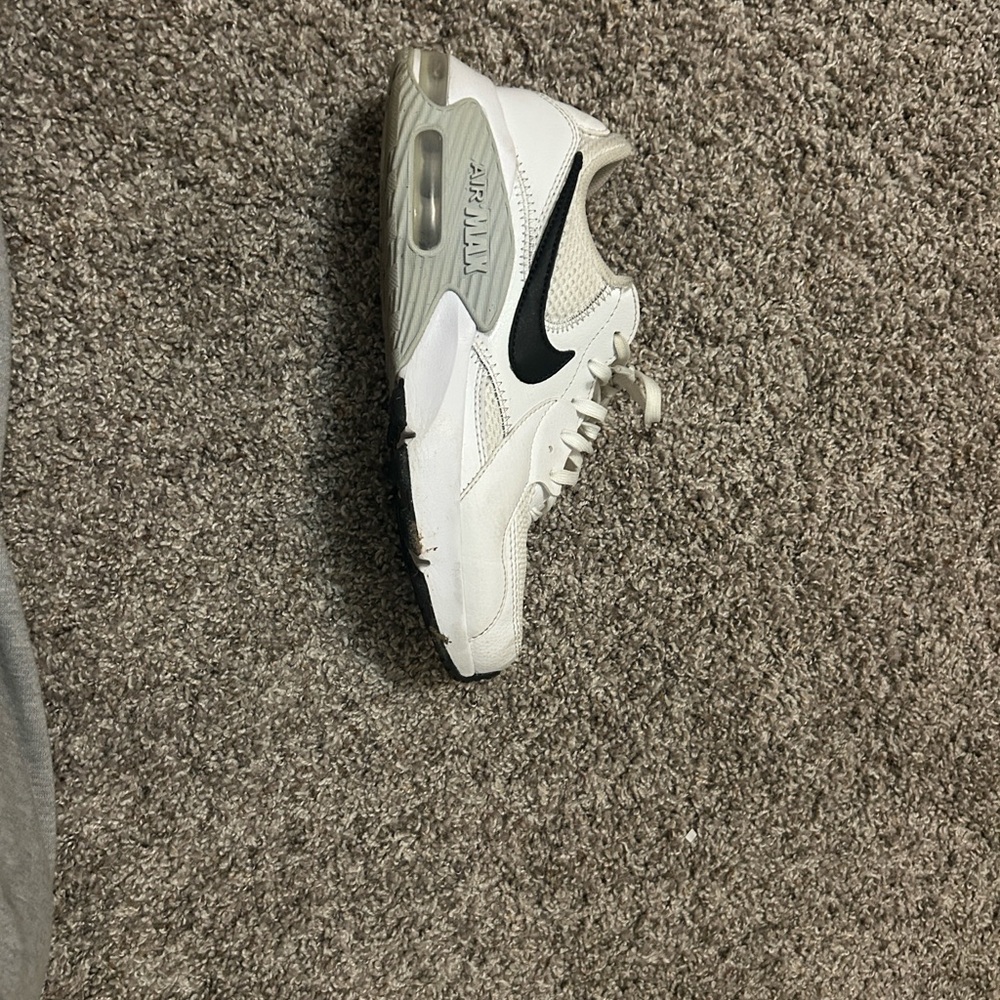 Nike Women’s White and Gray air max sneakers